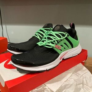 Nike Air Presto Green Strike DJ5143-001 Size 10